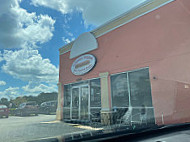 Laspada's Original Philly Cheesesteaks Hoagies outside