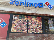 Domino's Pizza food