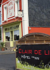 Clair De Lie outside