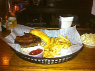 Main Street Tavern food