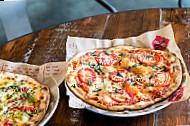 Mod Pizza food