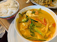 Royal Thai Cafe food