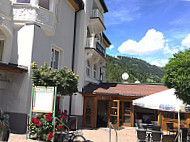 Pizzeria Felsenburg outside