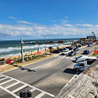 Finnegan's Beachside Pub outside