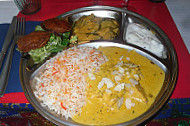 Le Petit Tandoori food