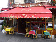 Relais de l'Entrecote inside