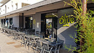 OLIVE Pizzeria inside