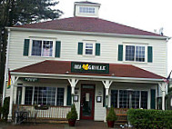 Maple Street Grille outside