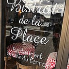 Le Bistrot De La Place outside