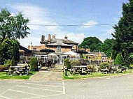 Vale Royal Abbey Arms outside