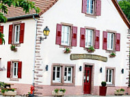 Château Du Haut Koenigsbourg outside