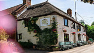 The Rising Sun Inn Ph outside