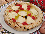 Pizzeria Waikiki food