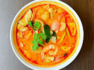 Alifa Tom Yam food