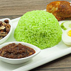 Cafe 12|12 Nasi Lemak Hijau Tomyam food