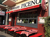 Piceno outside