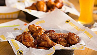 Buffalo Wild Wings Downtown inside