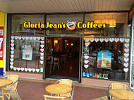 Gloria Jean's Coffees inside