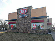 Dairy Queen Grill Chill outside