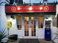 The Wheel Inn outside