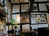 Old Bull Inn inside