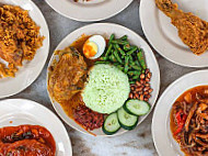 Uncle Nasi Lemak food