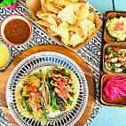 Cruzteca Mexican Kitchen food