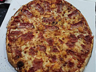 Tua Pizza food