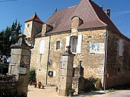 Auberge Des Marthres outside