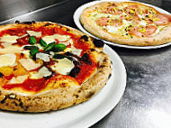 Osteria Pizza Studios food