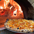 Toss Fire Wood-fired Pizza food