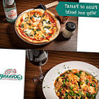 Giovanni's Italian Pizzeria food