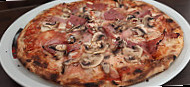 Pizza Toni im Heidecenter food