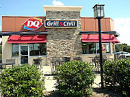 Dairy Queen Grill Chill outside