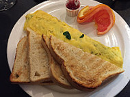 Paul's Omelettery food