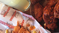 Hooters Melrose Park food