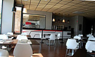 Pizzeria Carlos Av. Jose Manuel Caballero inside