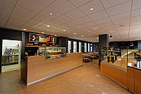 Pz Pizza inside