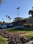 In-n-out Burger outside