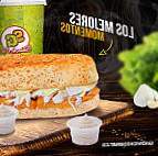 Sandwich Gourmet Salsa de Ajo food