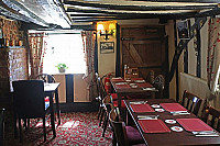 The Three Horseshoes inside