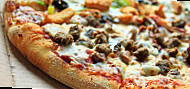 Angilo's Pizza food