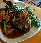 Baang Gok Thai inside