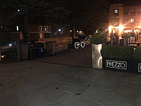 Prezzo Cambridge outside