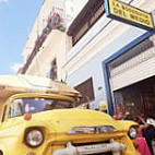 La Bodeguita Del Medio. El Lugar Mas Famoso De Cuba. outside