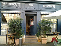 Zur Harmonie inside