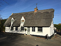 The Royal Oak outside