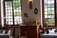 Vino E Cucina Italiano inside