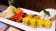 Yami Sushi food