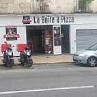 La Boite a Pizza outside